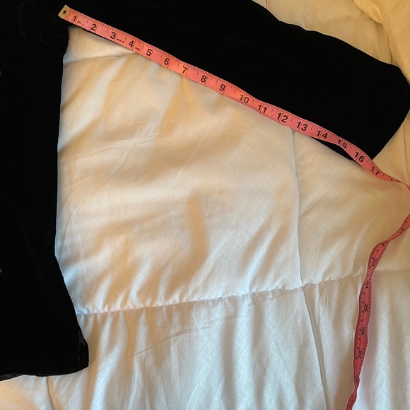 Carole Little silk and rayon jacket, size medium. Beaded. Elegant. Worn once - Picture 14 of 16